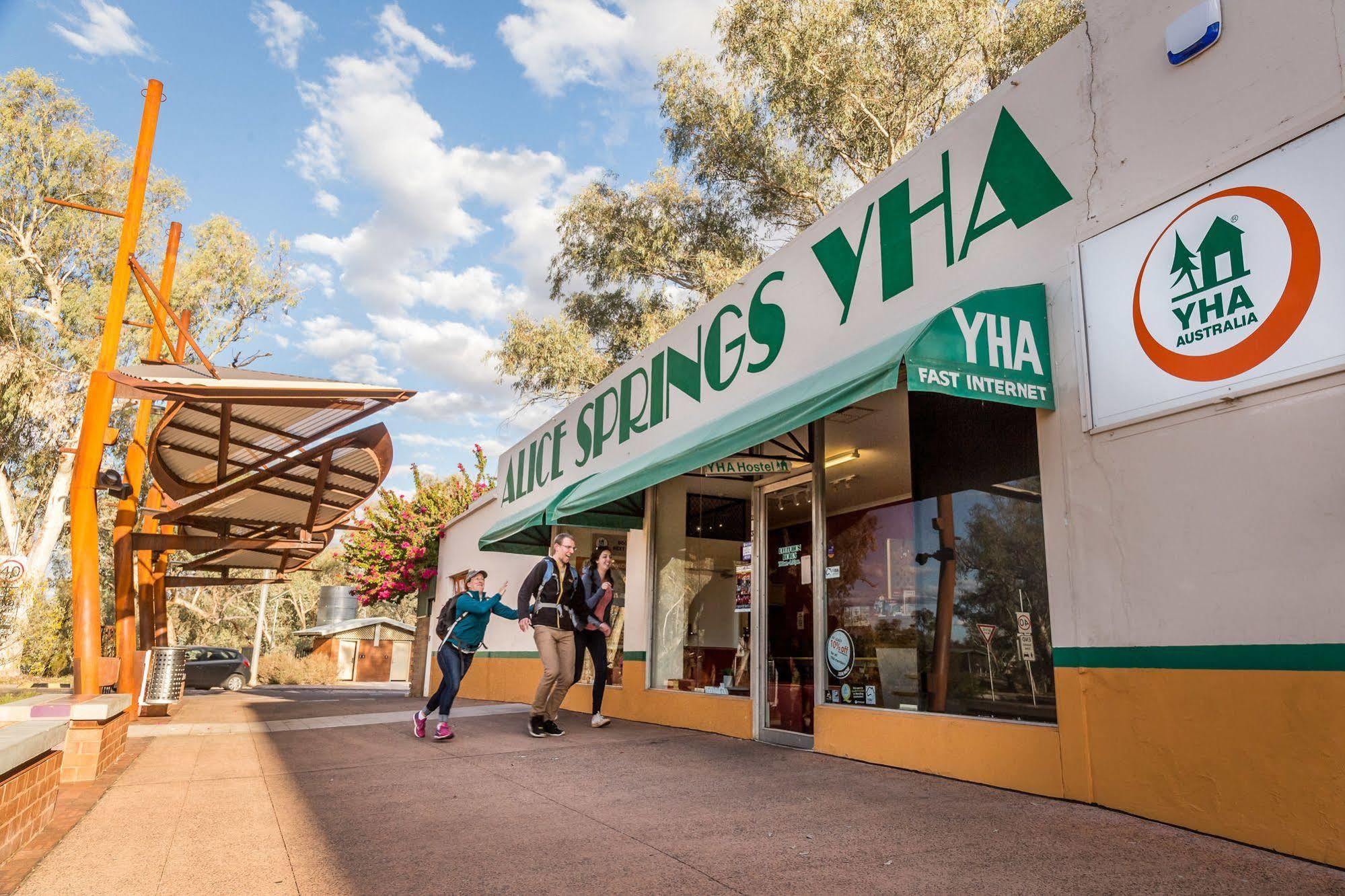 Yha Alice Springs Hostel Εξωτερικό φωτογραφία